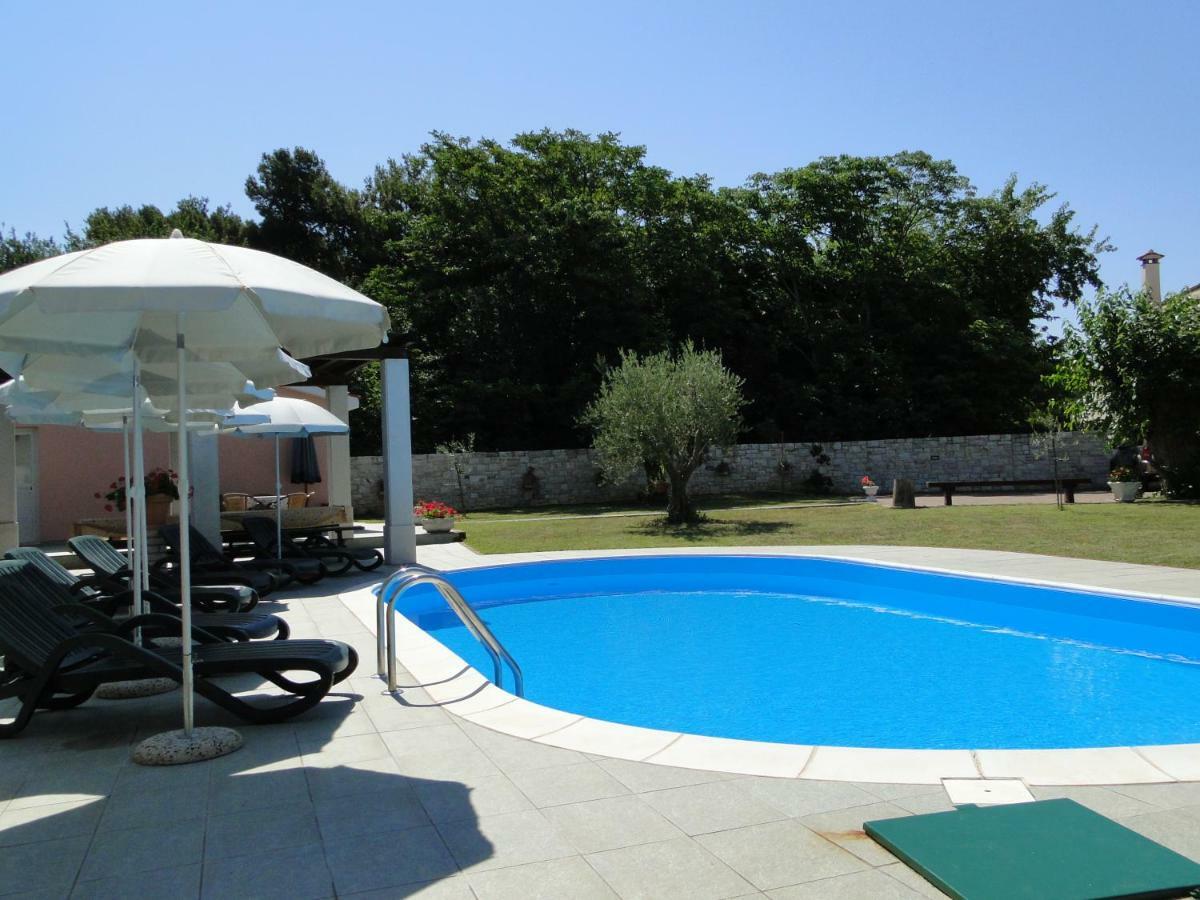 Apartments Villa Maran Umag Luaran gambar
